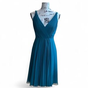 🍀David's Bridal Teal Pleated Dress